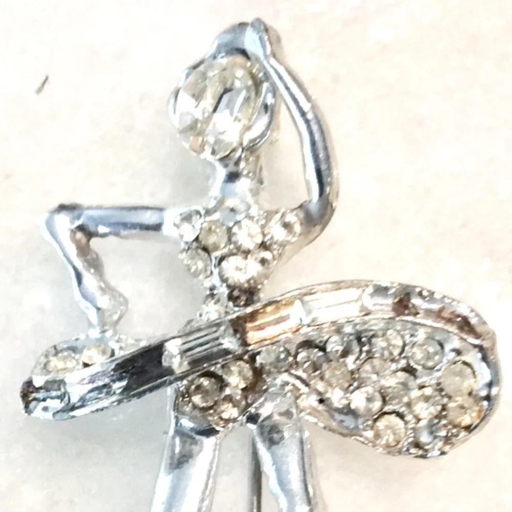 Vintage Pell Rhinestone Figure Skater Brooch